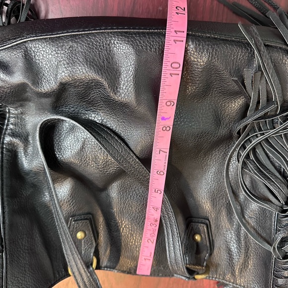 Carlos Santana fringed black leather bag. - Picture 12 of 13
